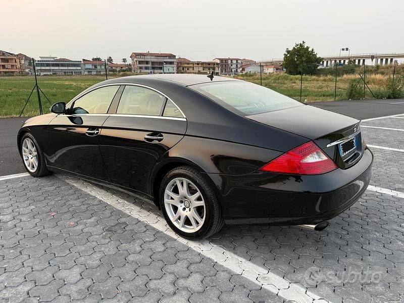 Usata Mercedes CLS320 2007 Nero Berlina