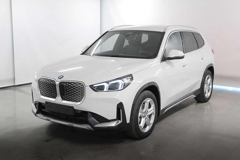 Nuova BMW iX1 150 kW (204 CV) 2025 Argento SUV