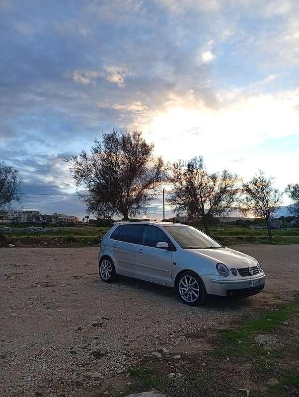 Usata VW Polo Comfortline 75 CV (55 kW) 2005 Berlina