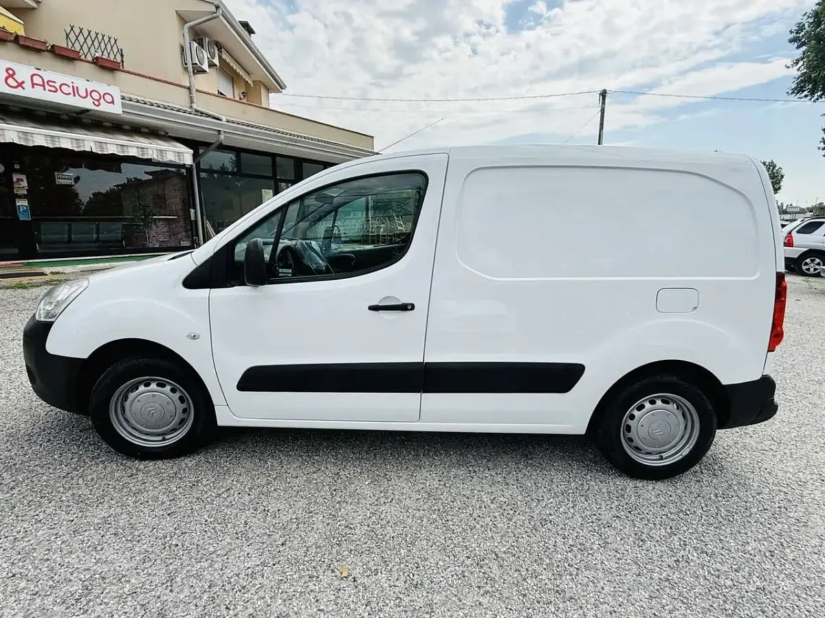 Usata Citroën e-Berlingo 75 CV (55 kW) 2008 Bianco Furgone