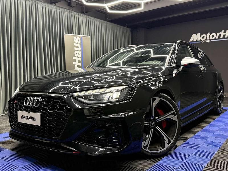 Usata Audi RS4 Ambiente 450 CV (330 kW) 2023 Nero Station wagon