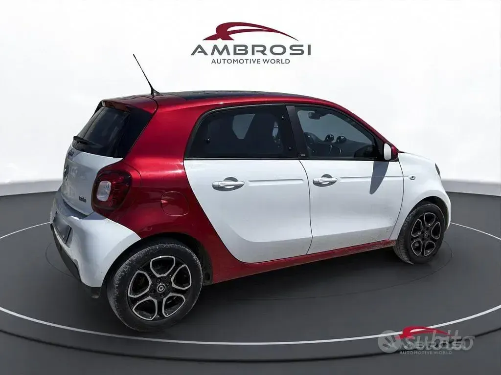 Usata Smart ForFour Prime 90 CV (66 kW) 2017 Bianco Utilitaria
