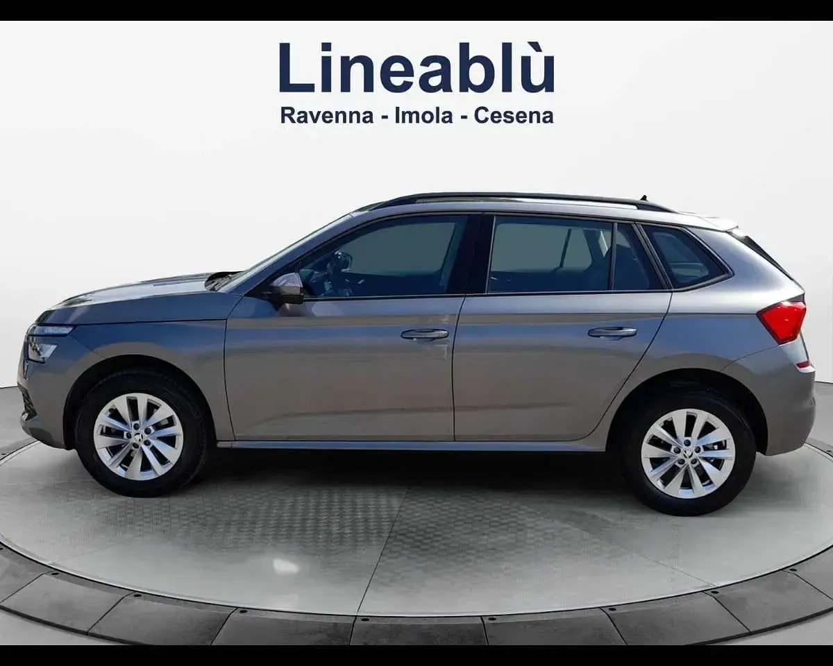 Usata Skoda Kamiq Ambition 90 CV (66 kW) 2023 Grigio metalizzato scuro SUV