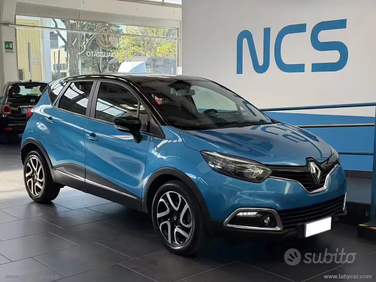 Occasion Renault Captur Iconic 90 PK (66 kW) 2015 Blauw SUV