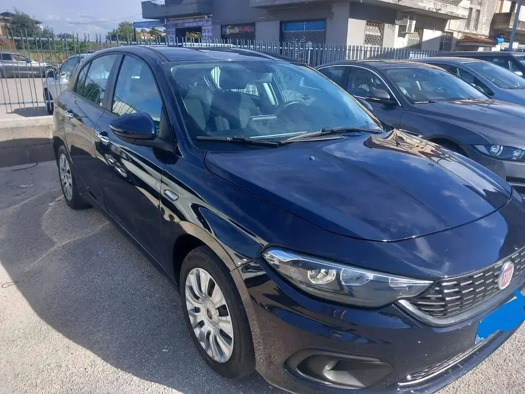 Usata Fiat Tipo Business 120 CV (88 kW) 2019 Blu/azzurro Berlina