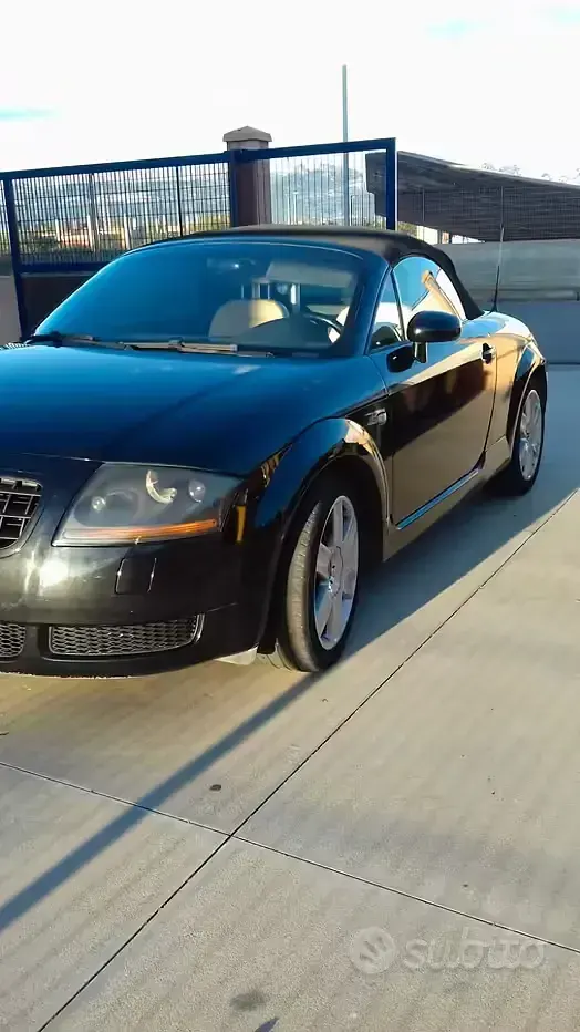 Usata Audi TT Roadster 190 CV (139 kW) 2006 Nero Cabrio