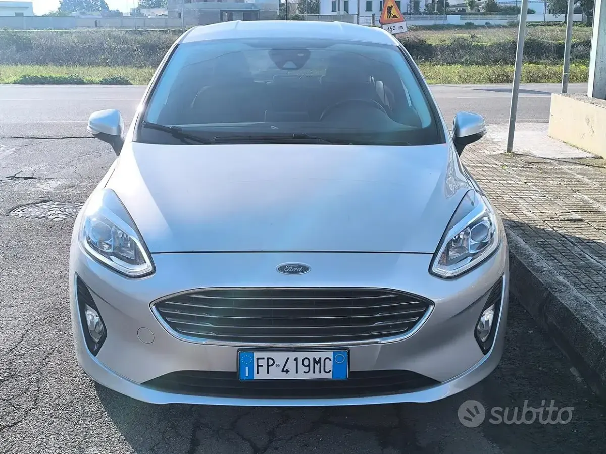 Usata Ford Fiesta 86 CV (63 kW) 2019 Blu Utilitaria