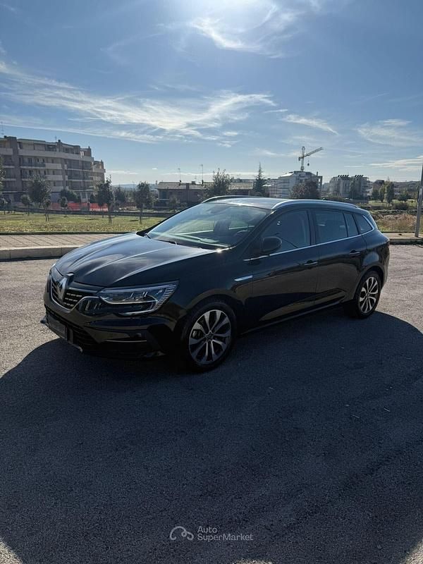 Usata Renault Mégane GrandTour Techno 116 CV (85 kW) 2023 Blu Station wagon