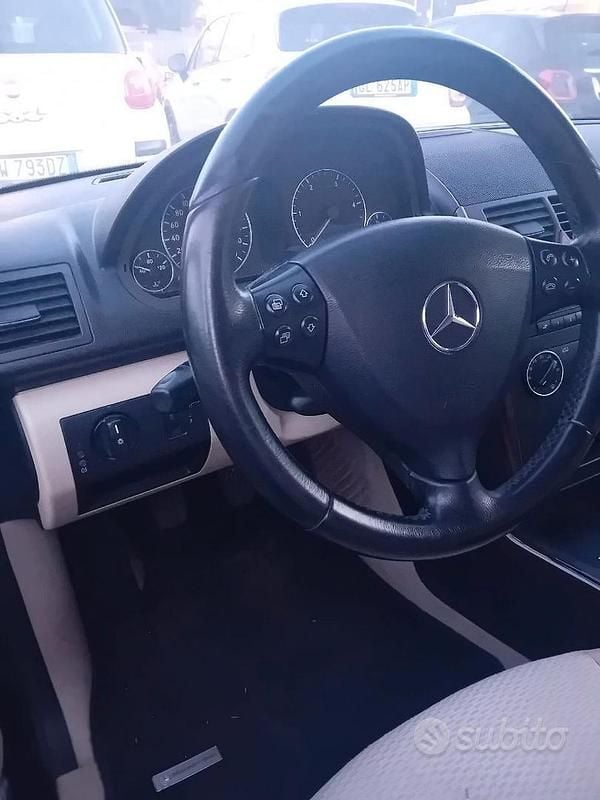 Usata Mercedes A160 Elegance 82 CV (60 kW) 2009 Nero Coupé