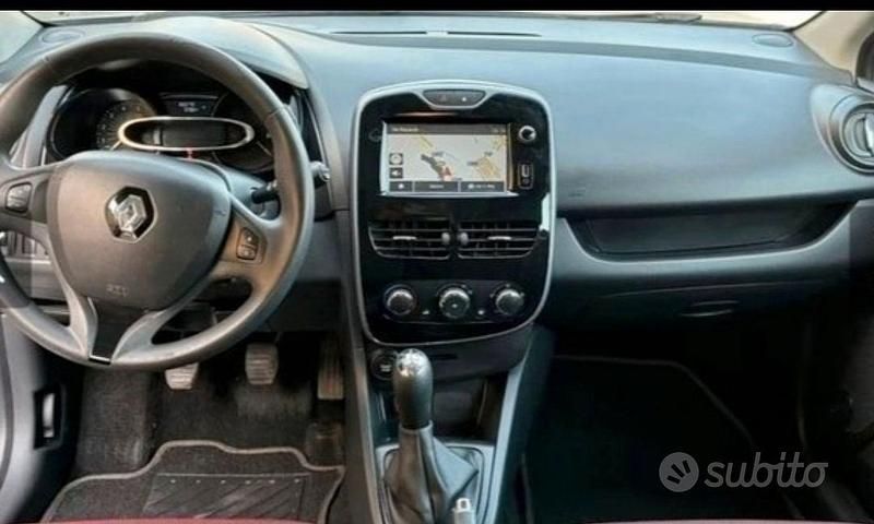 Usata 2015 Renault Clio GrandTour Station wagon | 4700 € (Ottimo prezzo) - Immagine 1/4