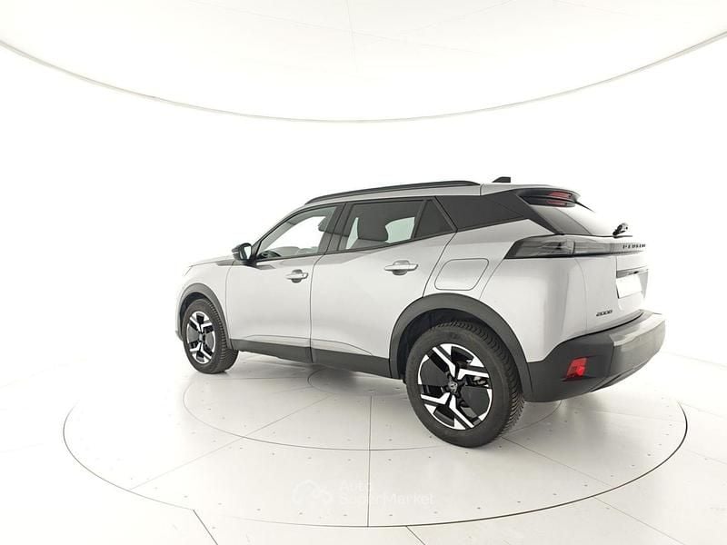 Usata Peugeot 2008 Allure 101 CV (74 kW) 2024 Argento SUV