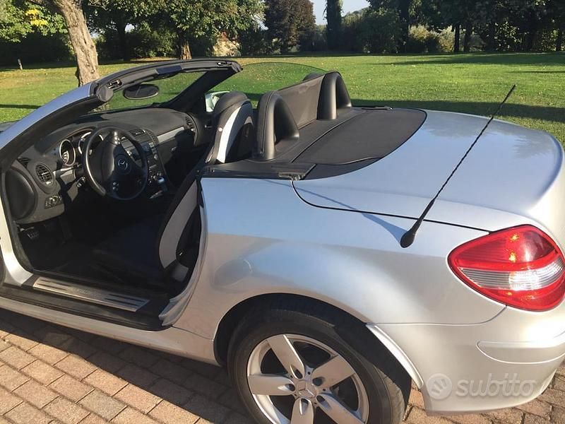 Usata Mercedes SLK200 2004 Grigio Cabrio