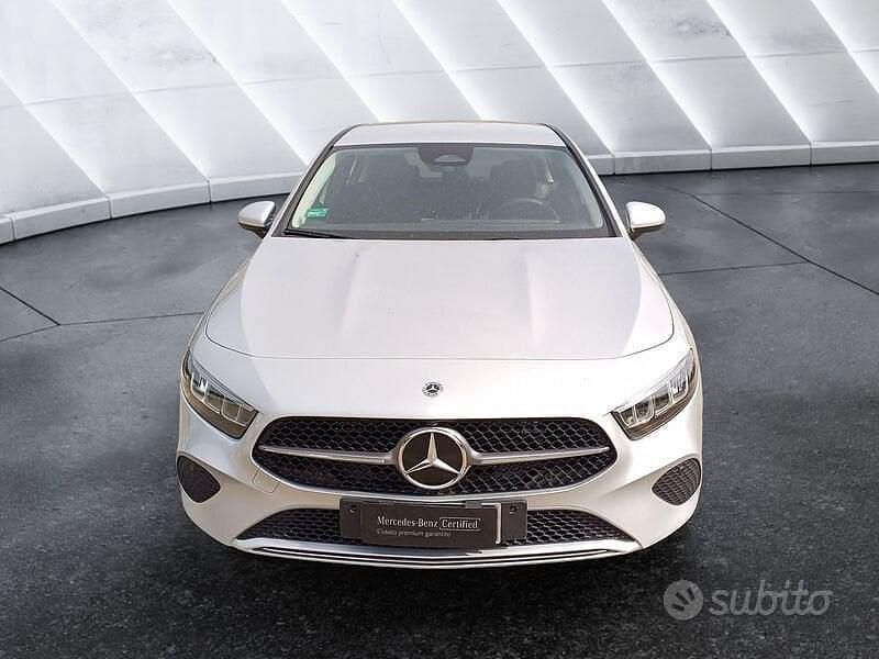 Nuova Mercedes E250 2025 Grigio Berlina