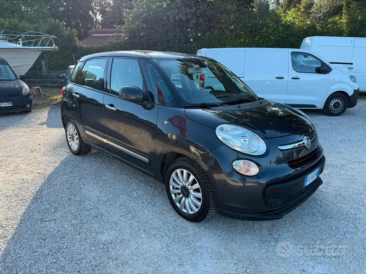 Usata Fiat 500L Pop Star 105 CV (77 kW) 2015 Grigio Monovolume