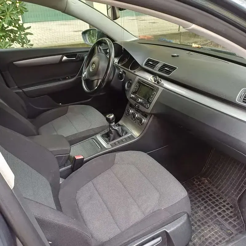 Usata VW Passat Highline 140 CV (102 kW) 2012 Berlina
