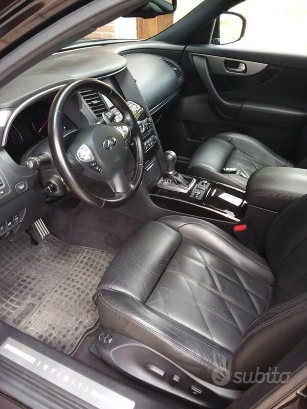 Usata Infiniti Fx30 238 CV (175 kW) 2011 Nero SUV