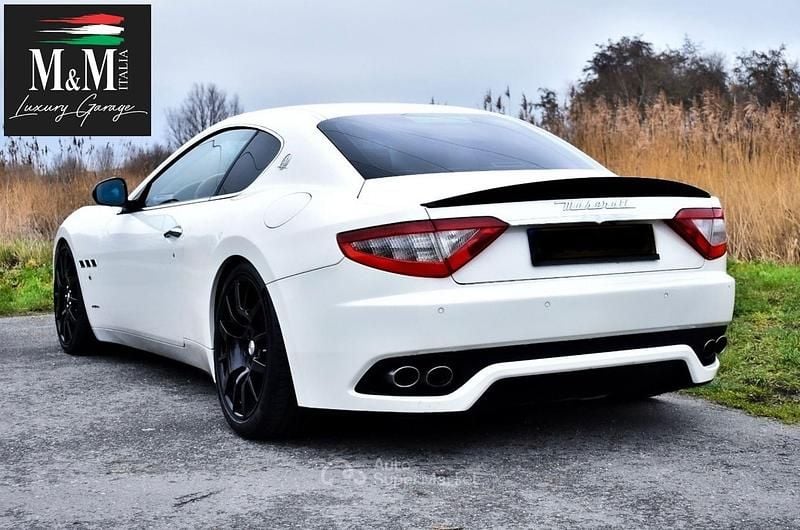 Usata Maserati Granturismo 405 CV (297 kW) 2008 Bianco Coupé