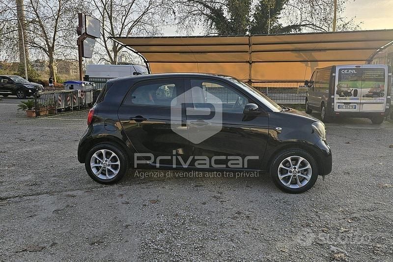 Usata Smart ForFour Passion 71 CV (52 kW) 2014 Nero Utilitaria