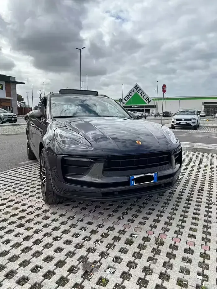 Usata Porsche Macan T 265 CV (194 kW) 2022 Grigio SUV