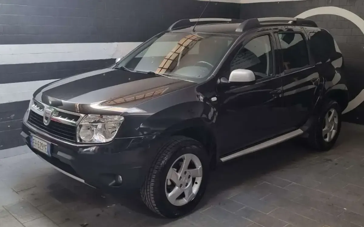 Usata Dacia Duster Lauréate 105 CV (77 kW) 2011 SUV