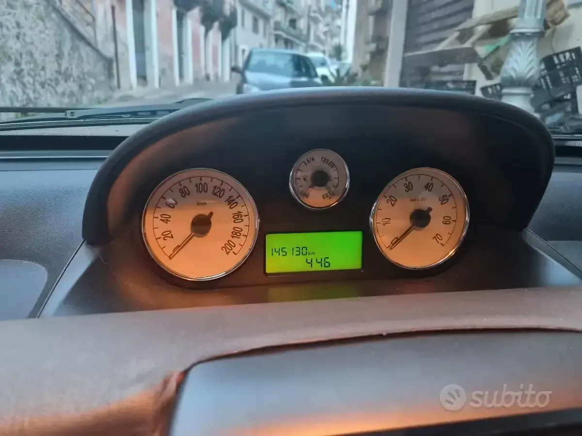 Usata Lancia Ypsilon 60 CV (44 kW) 2004 Blu Utilitaria