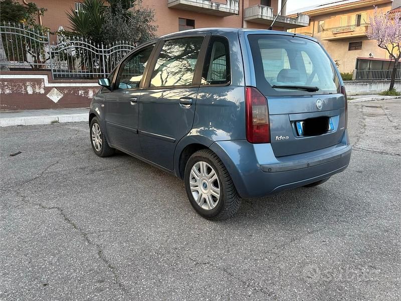 Usata Fiat Idea 2005 Blu Monovolume