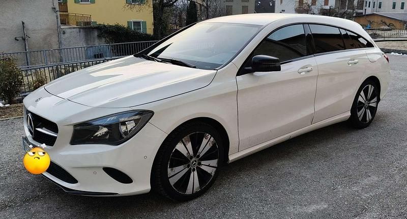 Usata Mercedes CLA200 Shooting Brake Night 136 CV (100 kW) 2017 Station wagon