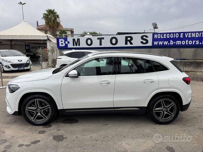 Usata Mercedes GLA200 AMG Line Premium 150 CV (110 kW) 2023 Bianco SUV