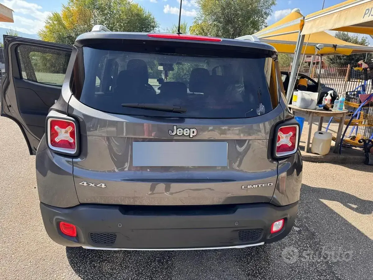 Usata Jeep Renegade 140 CV (102 kW) 2016 SUV