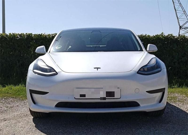 Usata Tesla Model 3 Standard Range 88 kW (120 CV) 2020 Bianco Berlina