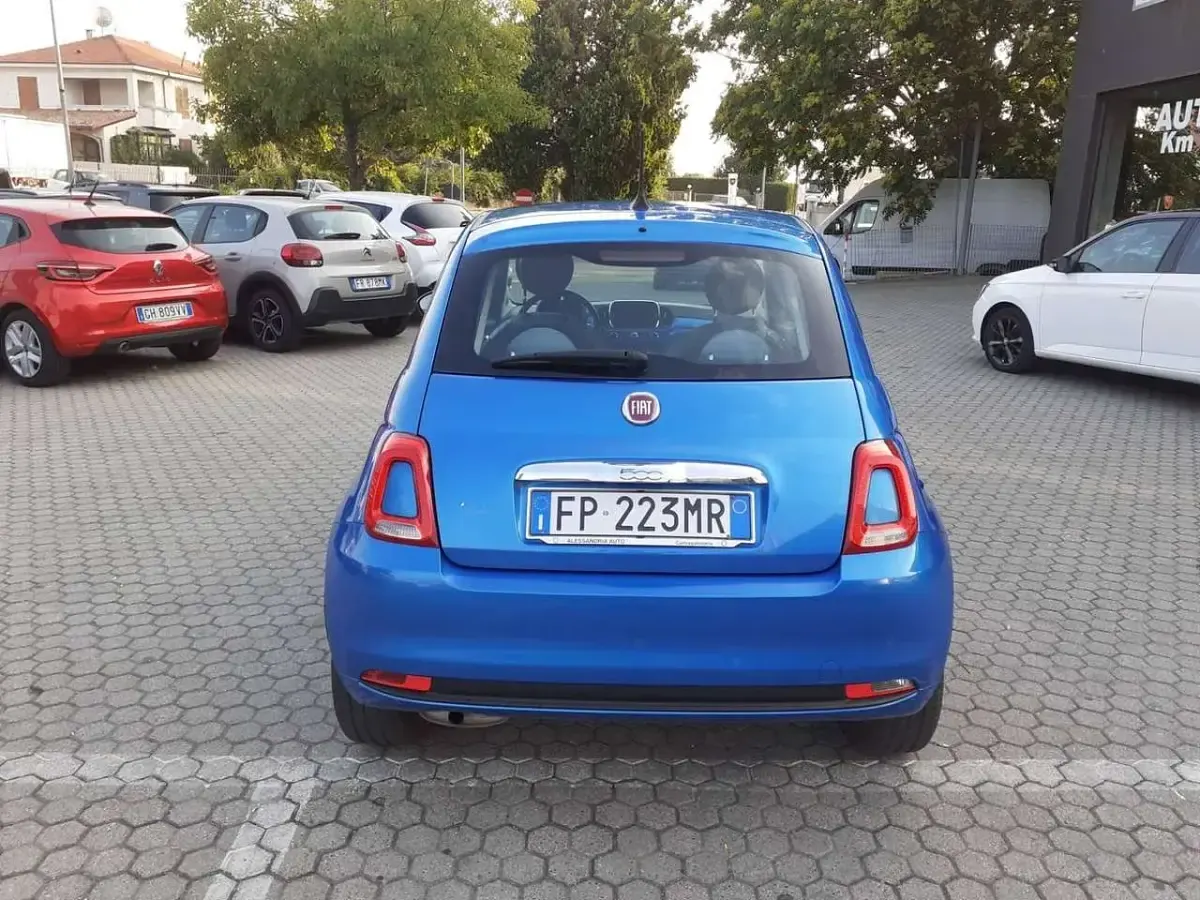 Usata Fiat 500 Mirror 69 CV (50 kW) 2018 Blu/azzurro Utilitaria