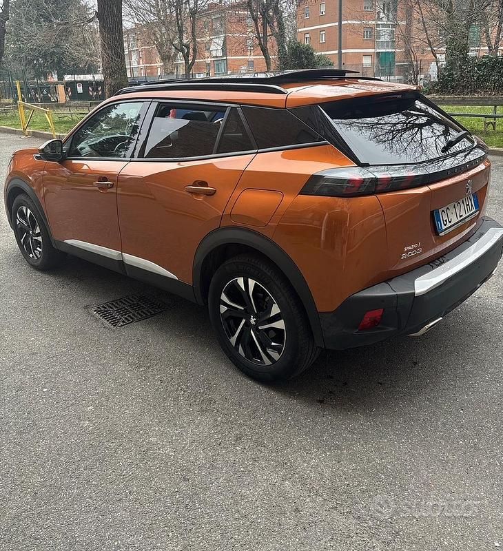 Usata Peugeot 2008 130 CV (95 kW) 2019 Bianco SUV