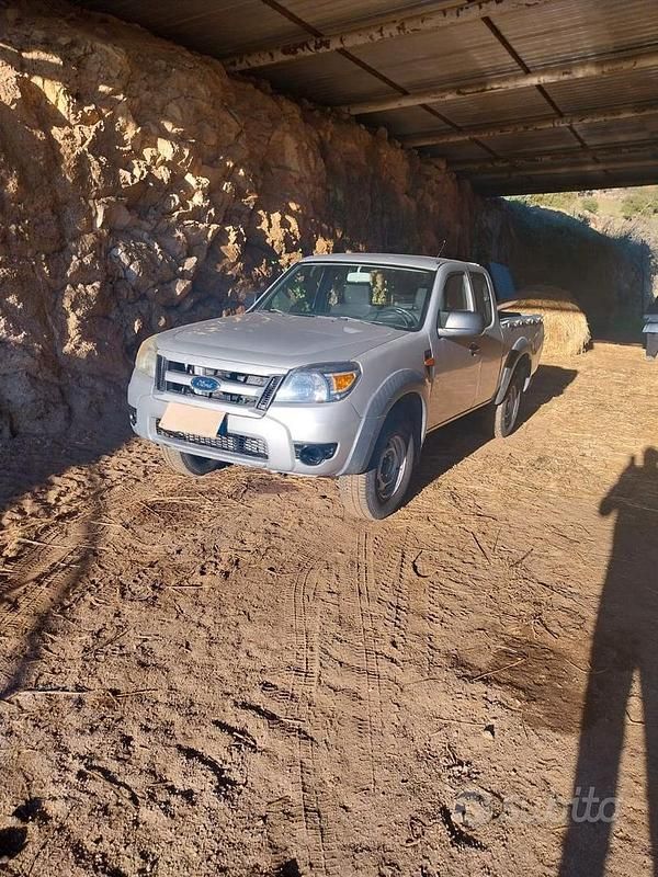 Usata Ford Ranger 143 CV (105 kW) 2010 Grigio Pick-up