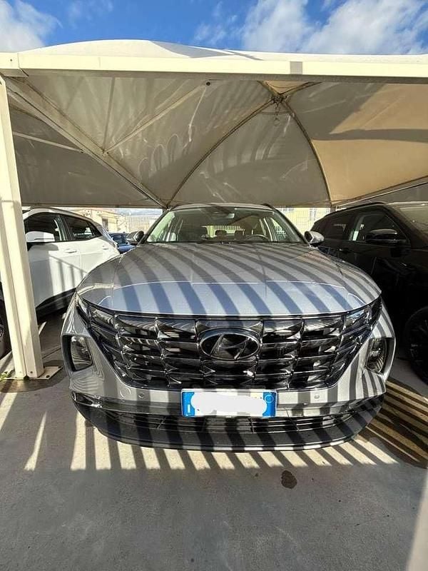 Argento Usata 2023 Hyundai Tucson SUV | 23.500 € (Buon prezzo) - Immagine 1/4