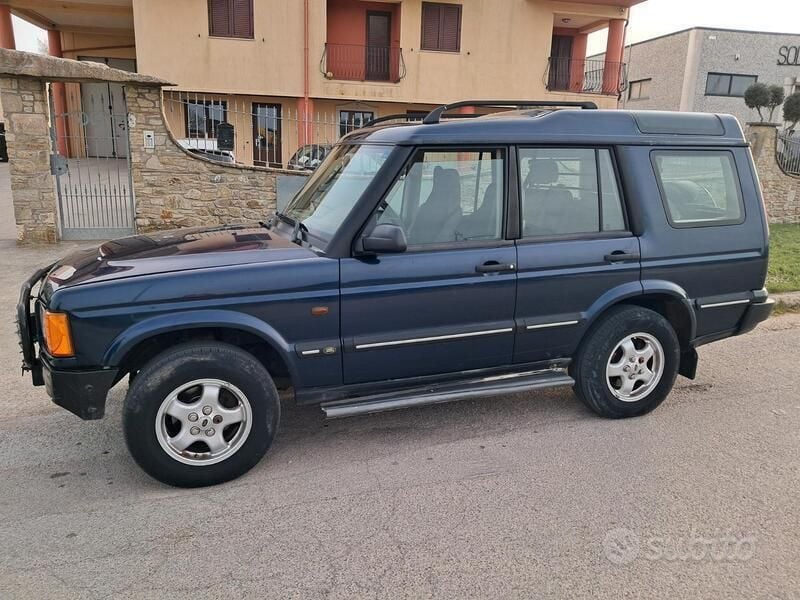 Blu Usata 2001 Land Rover Discovery 2 SUV | 6500 € (Ottimo prezzo) - Immagine 1/4