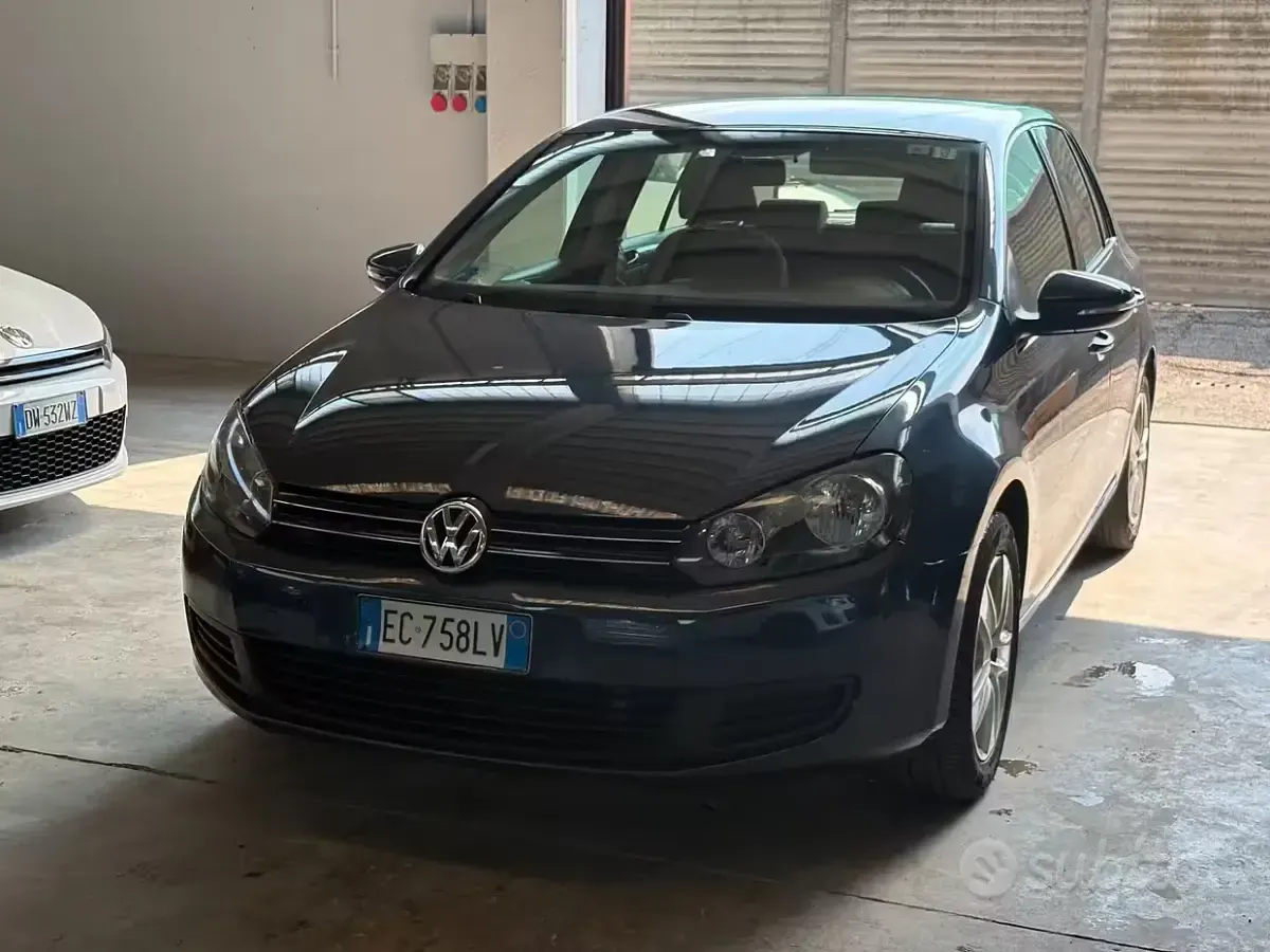 Usata VW Golf VI Highline 122 CV (89 kW) 2011 Blu Utilitaria