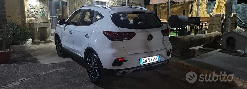 Usata MG ZS 111 CV (81 kW) 2023 Bianco Berlina