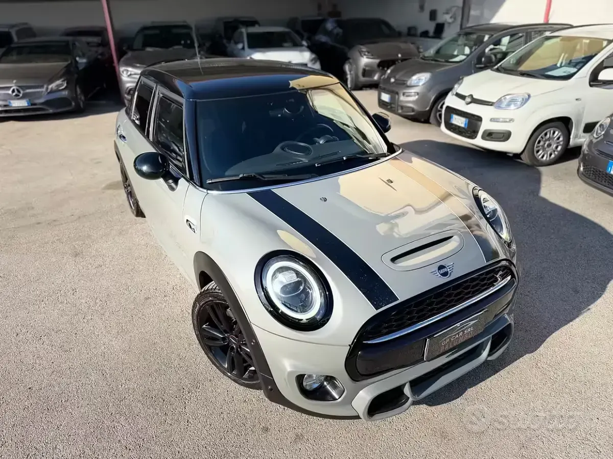 Usata Mini John Cooper Works 170 CV (125 kW) 2018 Grigio Utilitaria