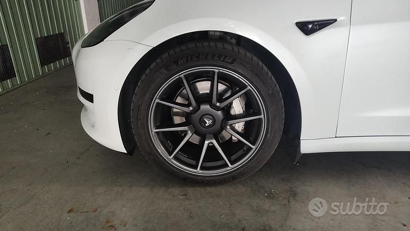 Usata Tesla Model 3 208 kW (283 CV) 2021 Bianco Berlina