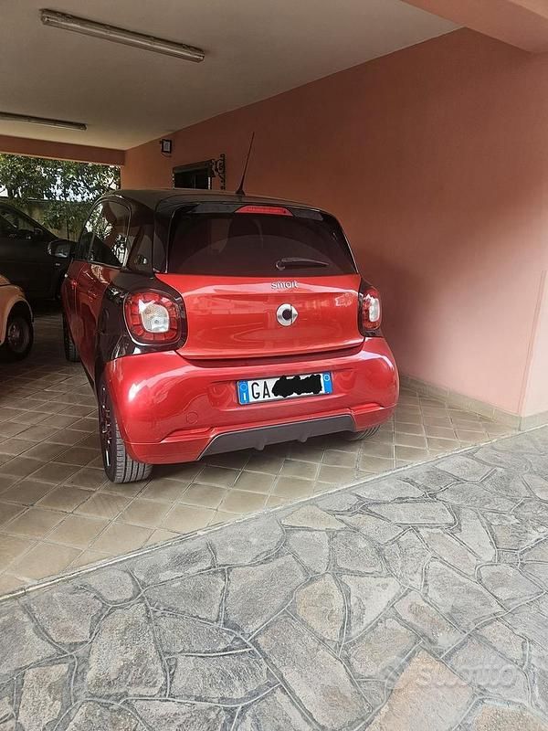 Usata Smart ForFour 2021 Rosso Utilitaria