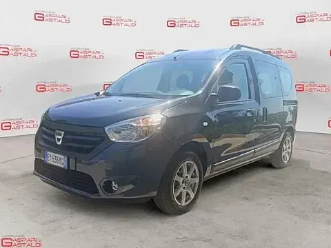 Usata Dacia Dokker Lauréate 90 CV (66 kW) 2015 Monovolume