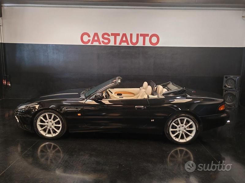 Nero Usata 2000 Aston Martin DB7 Cabrio | 65.000 € - Immagine 1/4