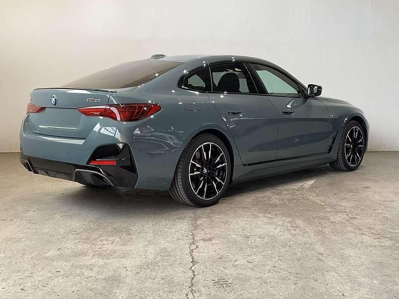 Usado BMW i4 M Sport 400 kW (544 CV) 2024 Gris Berlina