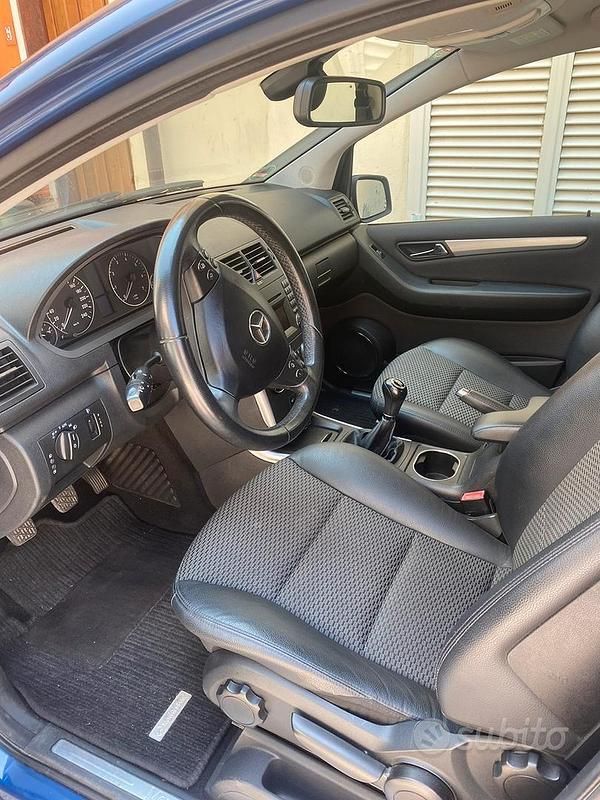 Usata Mercedes A150 Avantgarde 95 CV (69 kW) 2008 Blu Berlina
