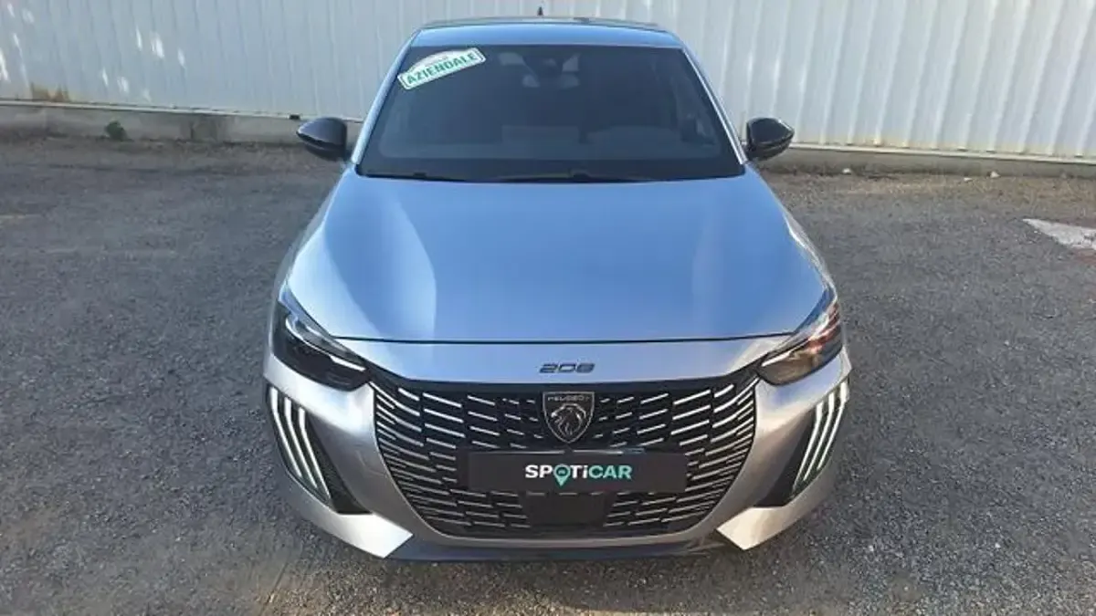 Usata Peugeot 208 GT 136 CV (100 kW) 2025 Grigio Utilitaria