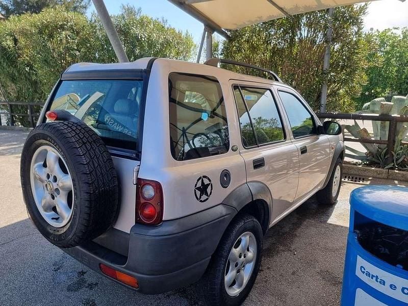Usata Land Rover Freelander 111 CV (81 kW) 2003 Grigio SUV