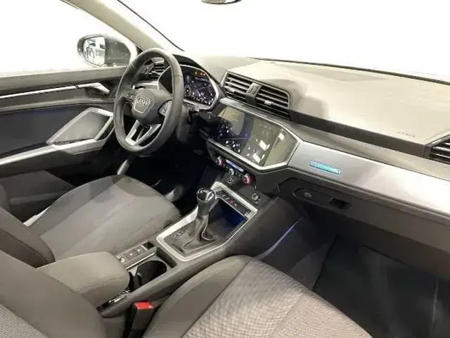 Usata Audi Q3 Advanced 150 CV (110 kW) 2025 Grigio SUV