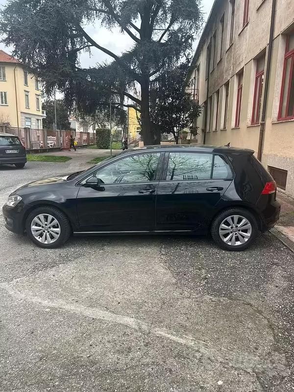 Usata VW Golf VII 110 CV (80 kW) 2017 Nero Berlina