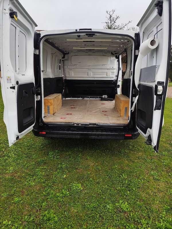 Usata Renault Trafic 120 CV (88 kW) 2015 Monovolume