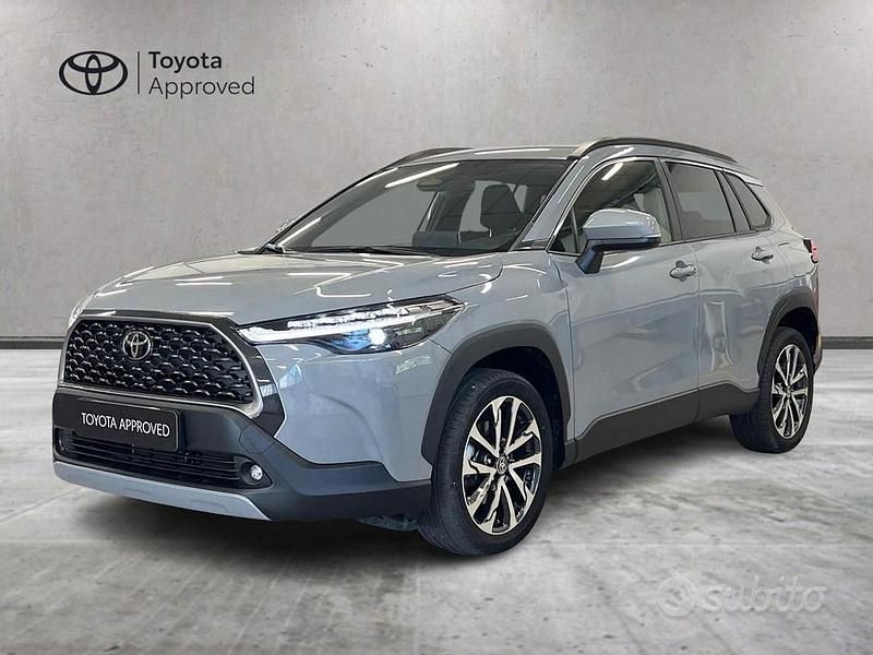 Usata Toyota Corolla Cross Trend 140 CV (102 kW) 2025 Grigio SUV